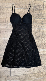 Load image into Gallery viewer, Vintage lace slip S
