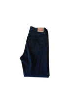 Load image into Gallery viewer, Vintage Levis 501 31/30
