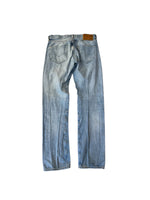 Load image into Gallery viewer, Vintage Levis 501 30/32
