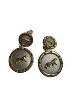 Load image into Gallery viewer, Vintage unused clip on earrings
