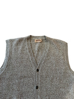 Load image into Gallery viewer, Vintage knit vest XL
