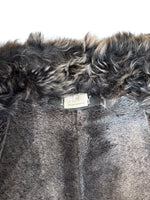 Load image into Gallery viewer, Vintage sheepskin vest S_L
